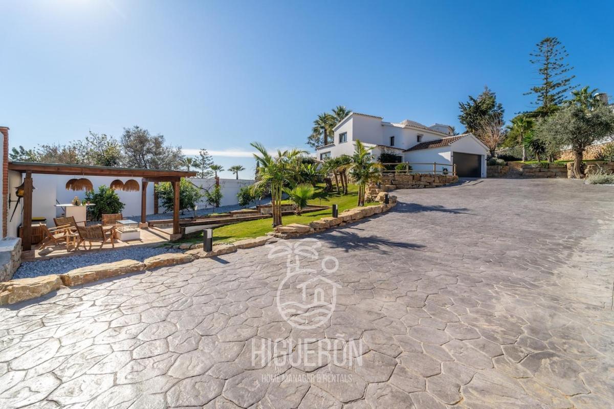 Higueronrentals Centinela Villa *
